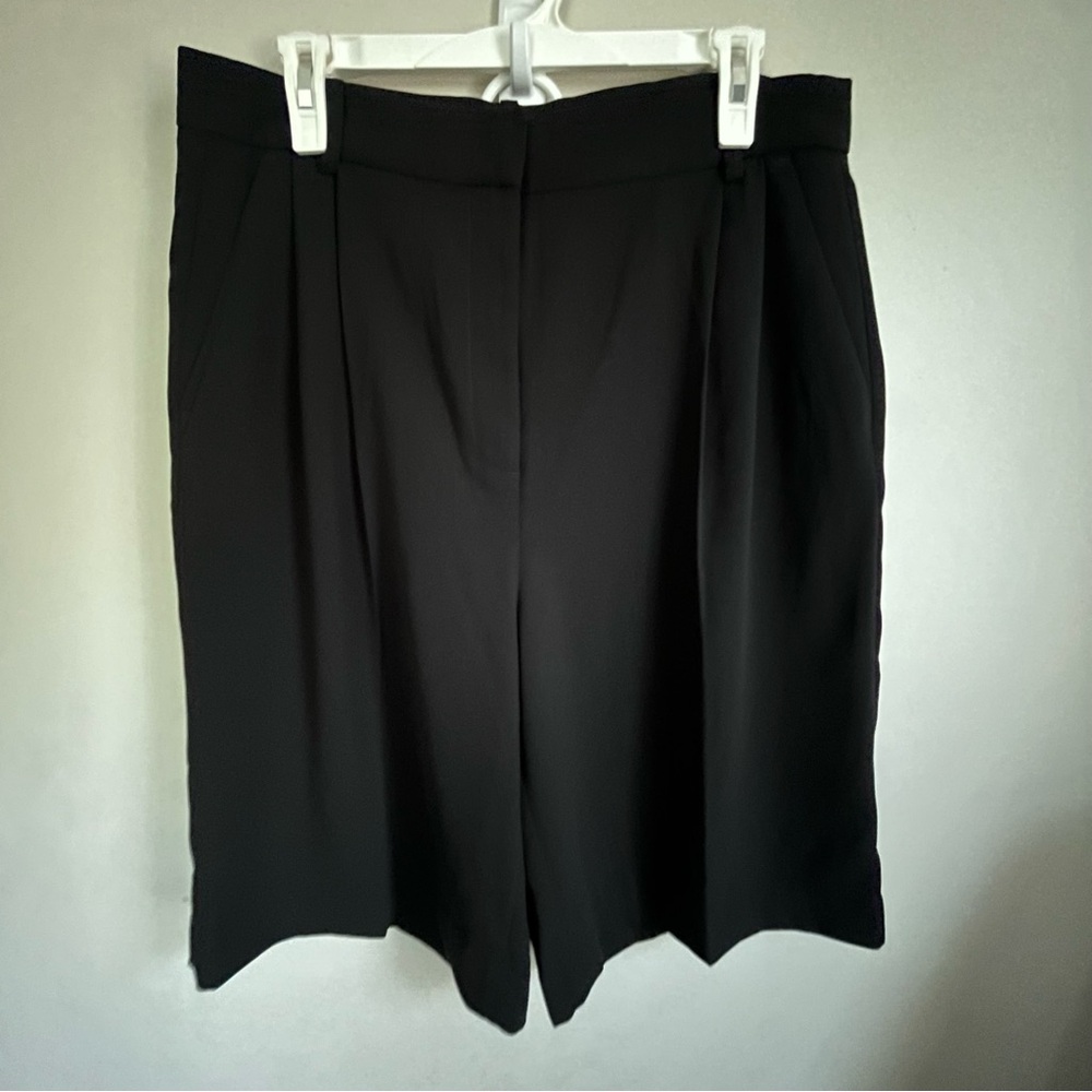 H&M knee length tailored Bermuda shorts - 12